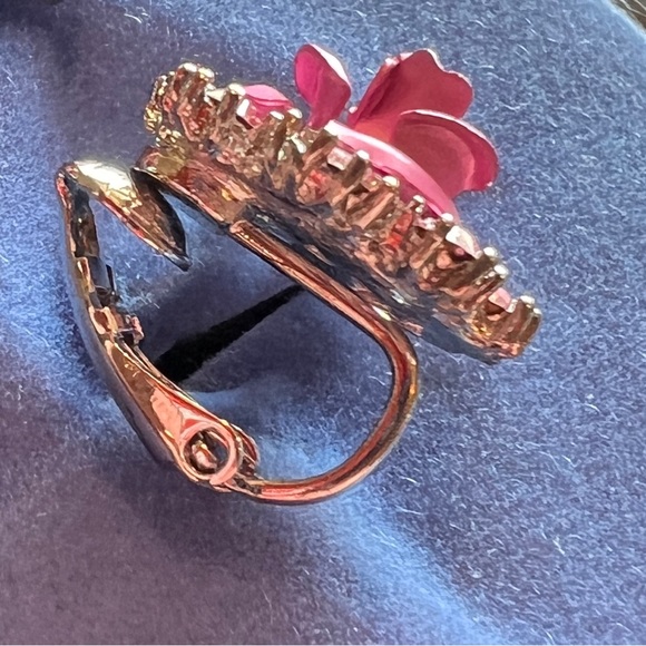 Avon Metal Rose Earrings - Picture 2 of 3